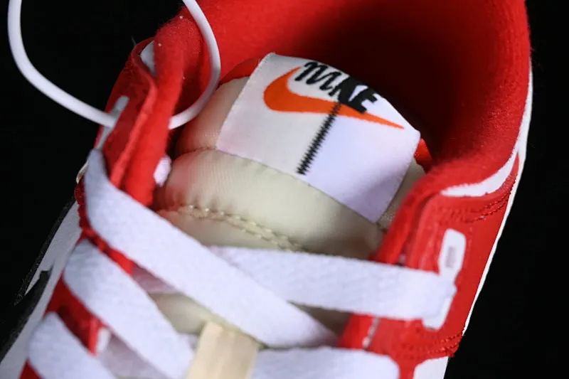 All Categories Nk SB Dunk Series Nk SB Dunk Low Low-top sneakers Cost-effective version Nk Dunk Low "Chicago Split" Chicago color matching SB low-top sports and leisure sneakers DZ2536-600